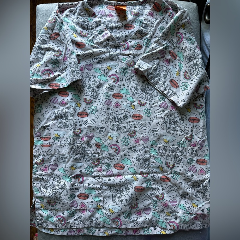 Paw Partrol scrub top! Size M.
